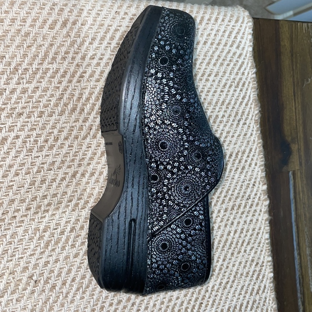 DANSKO CLOGS - Picture 2 of 5